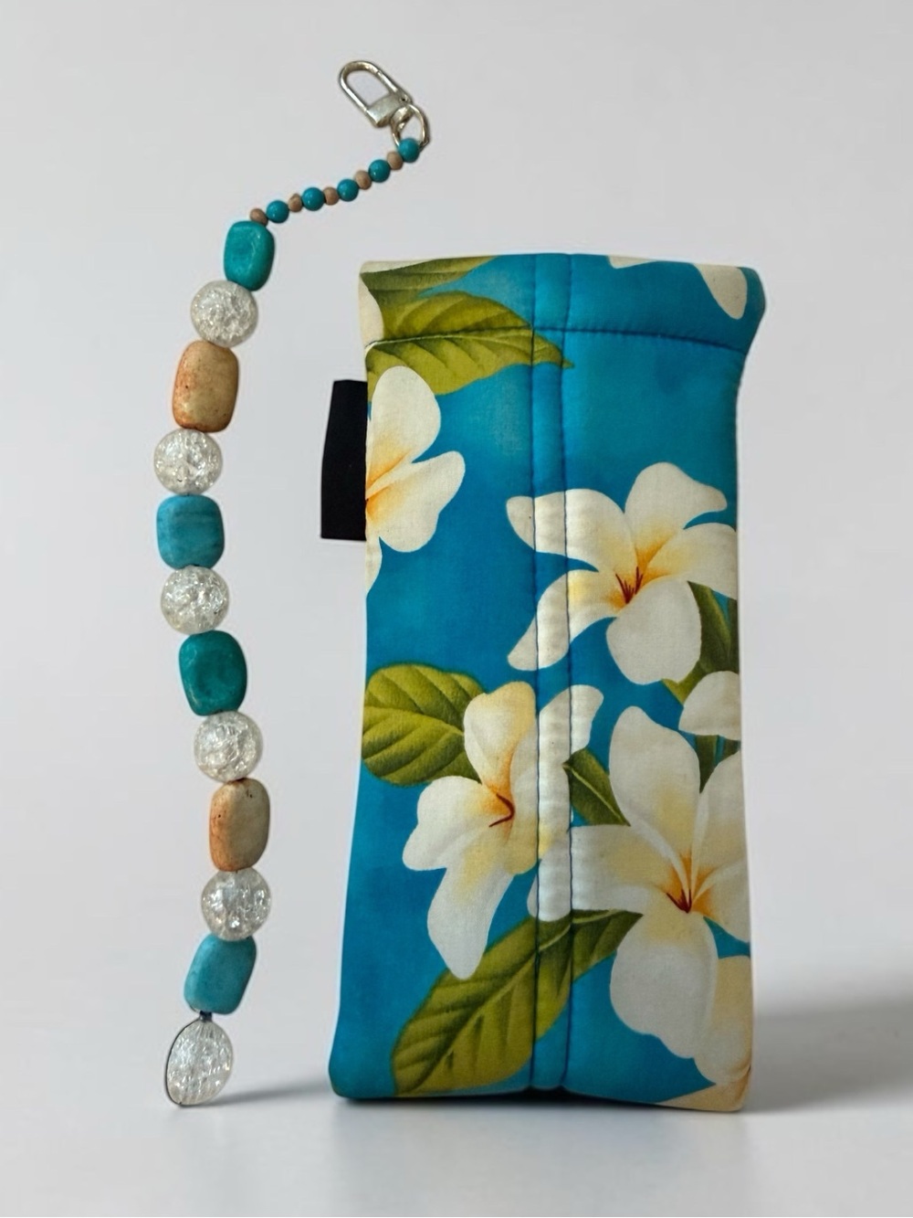 🫶🏻 Mailelani’s of Kauai Blue Floral Plumeria Sunglass Sleeve and Sun Catcher